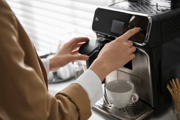 Automatinio kavos aparato „girnos“. Žiūrėkite ką pilate iš kavos pupelių pokelio